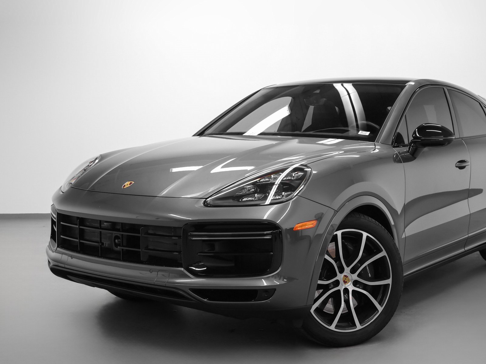 Used 2021 Porsche Cayenne Turbo image 7