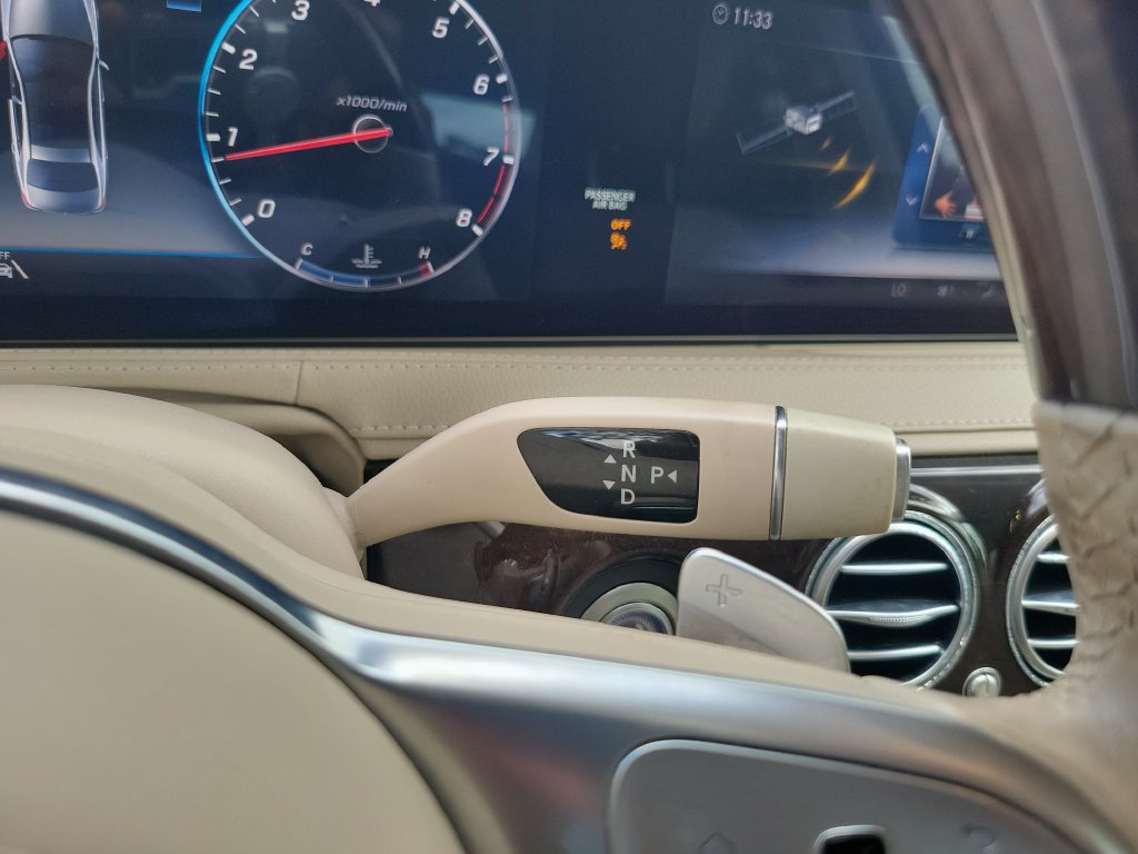 Used 2020 Mercedes-Benz S 560 4MATIC Sedan image 32