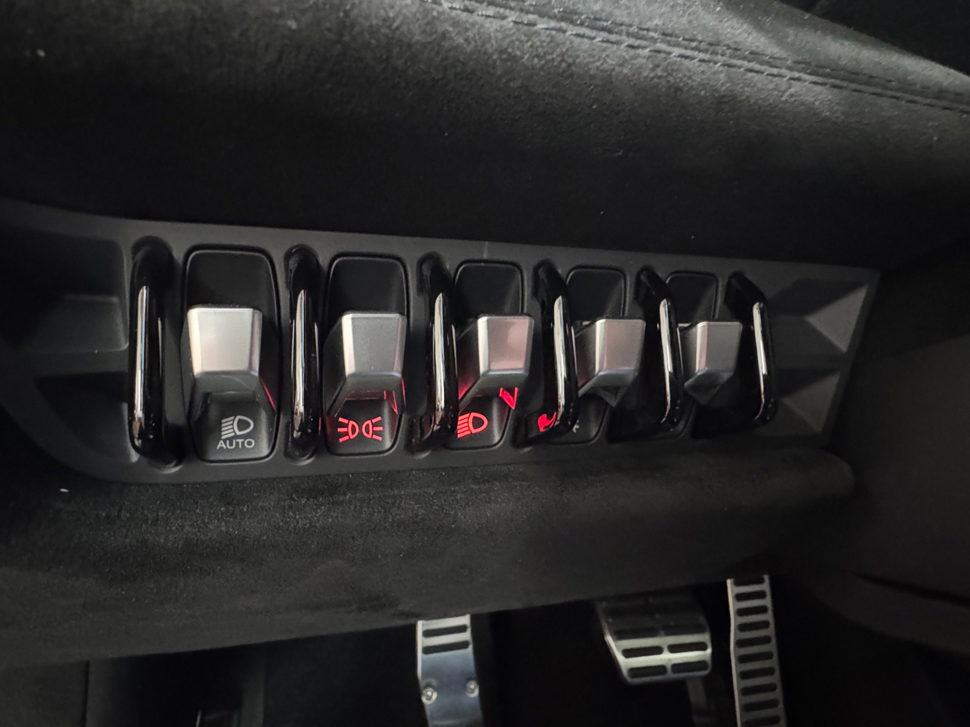 Used 2023 Lamborghini Huracan STO image 22