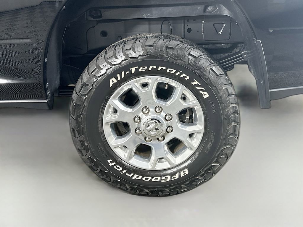 Used 2024 RAM 3500 Tradesman w/ Chrome Appearance Group image 34