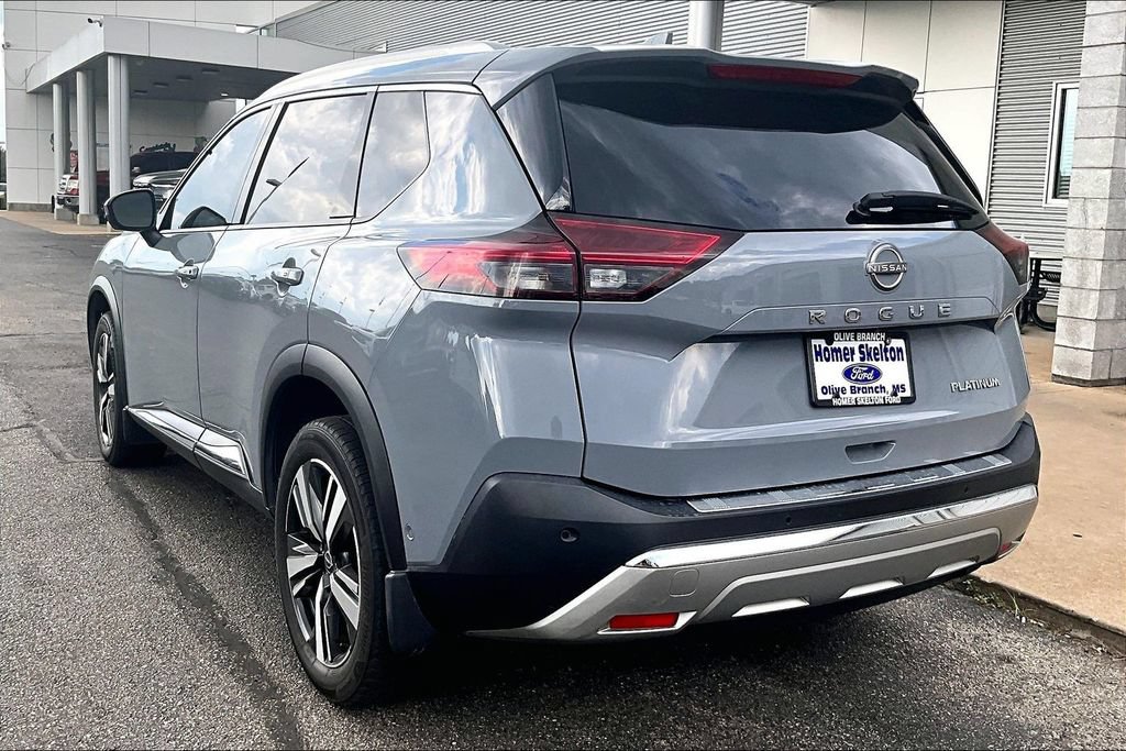 Used 2022 Nissan Rogue Platinum w/ Head-Up Display Package FWD image 3