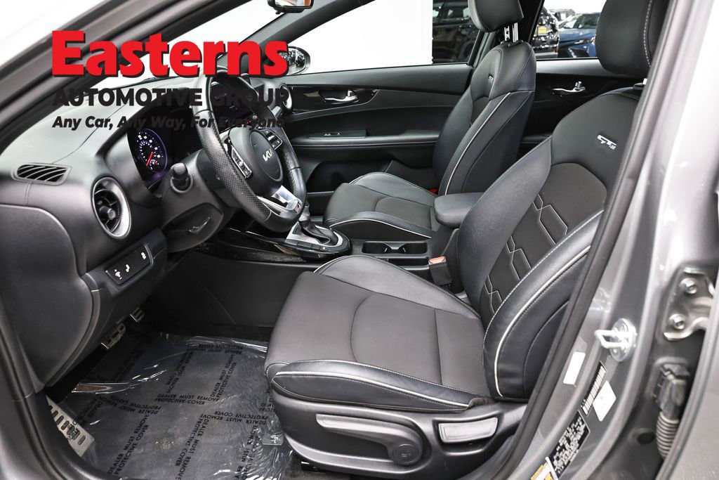 Used 2022 Kia Forte GT-Line w/ GT-Line Premium Package image 14