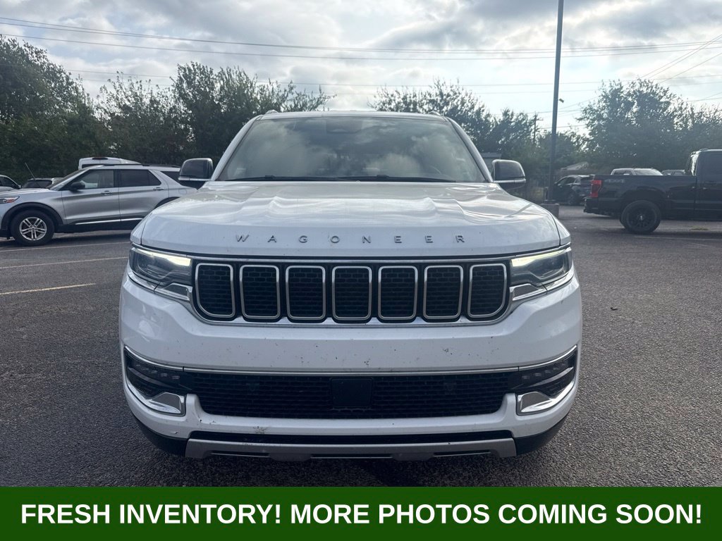Used 2024 Jeep Wagoneer L Series II w/ Flexible Seating Group RWD image 7
