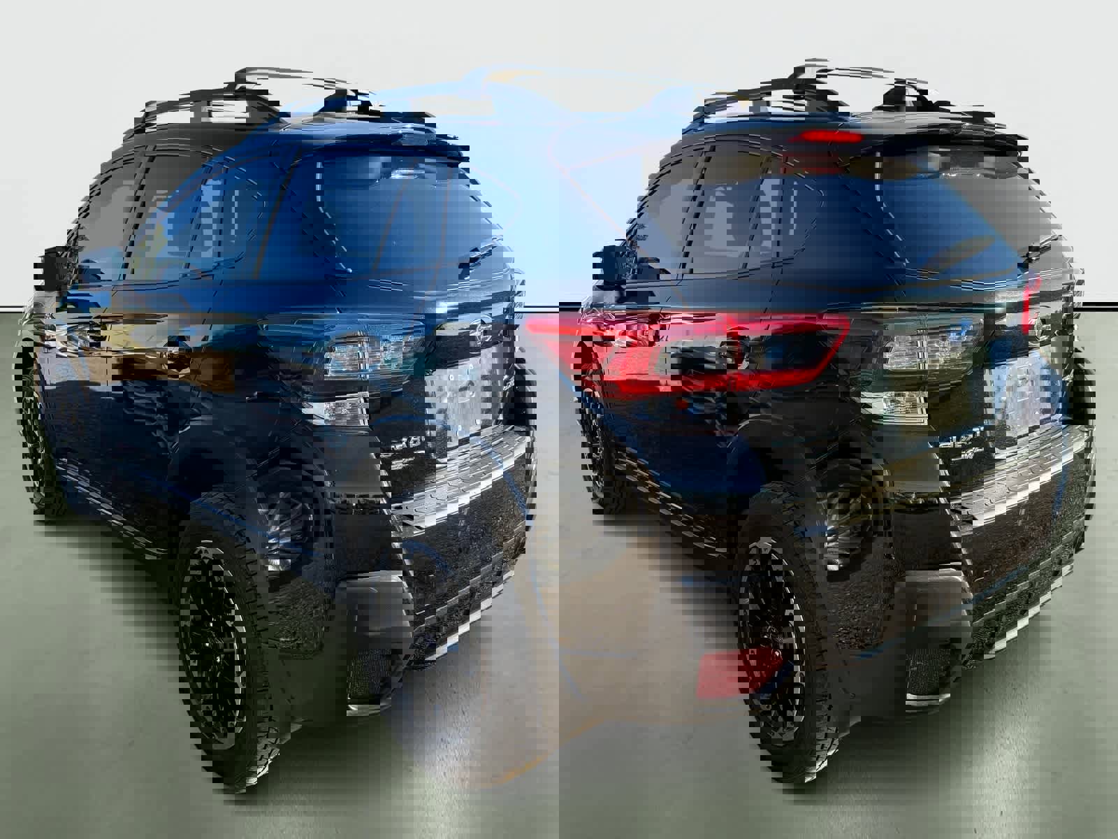 Used 2023 Subaru Crosstrek 2.0i Premium image 3