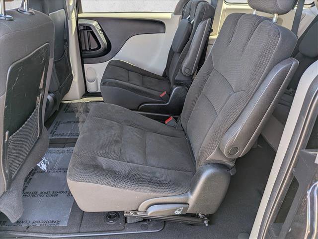 Used 2018 Dodge Grand Caravan SE w/ UConnect Hands-Free Group FWD image 23