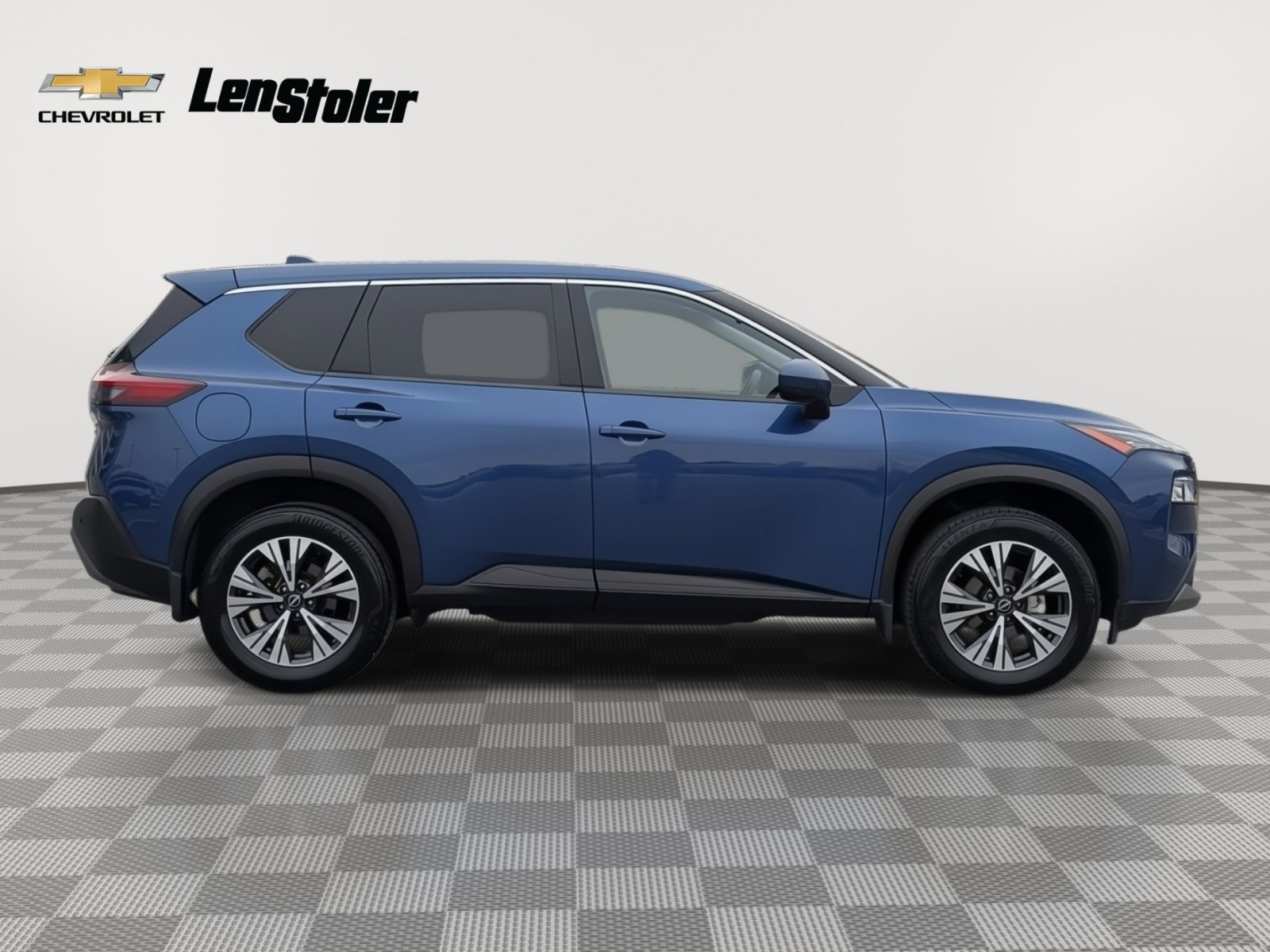 Used 2023 Nissan Rogue SV image 6