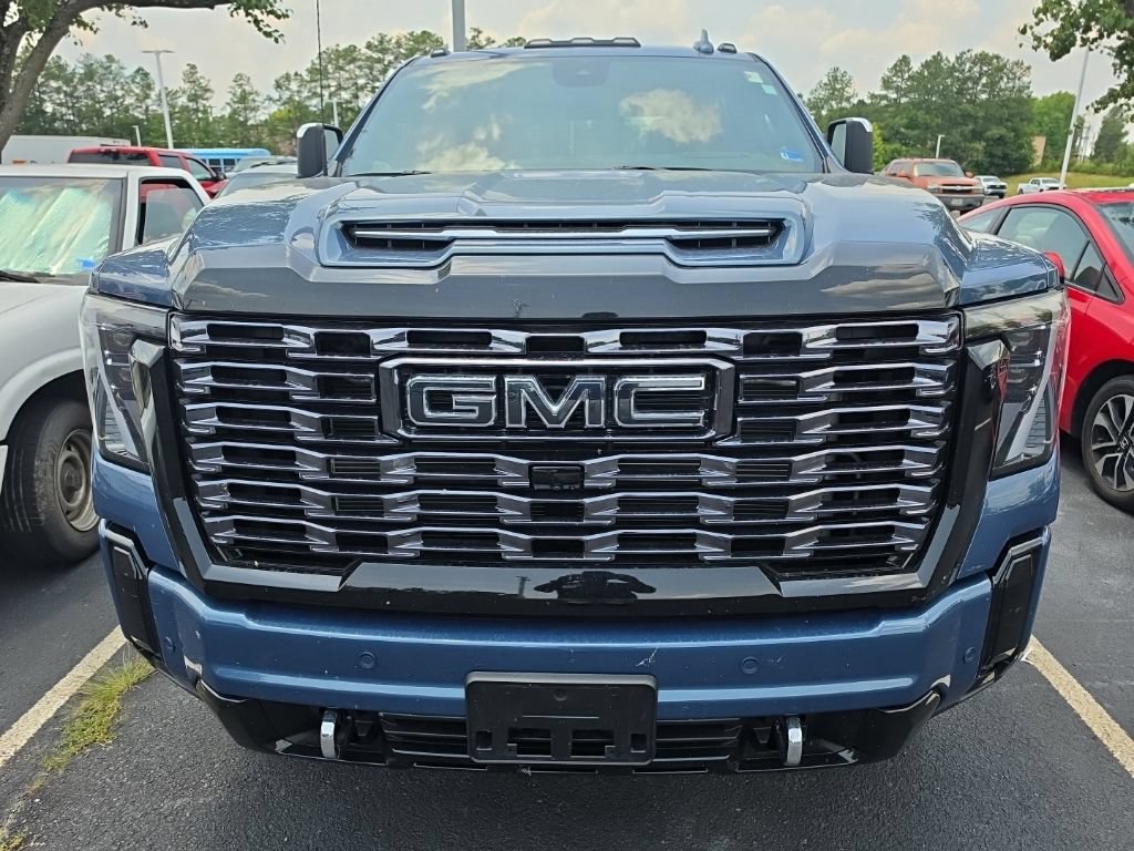 Used 2026 GMC Sierra 3500 Denali Ultimate AWD/4WD image 1
