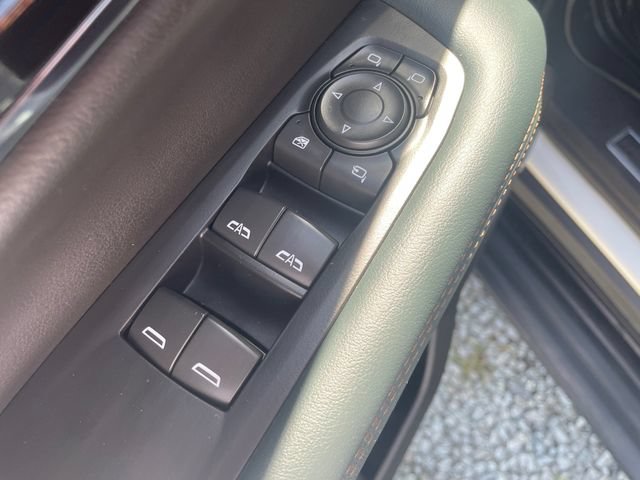 Certified 2025 GMC Yukon XL AT4 w/ LPO, Floor Liner Package AWD/4WD image 28