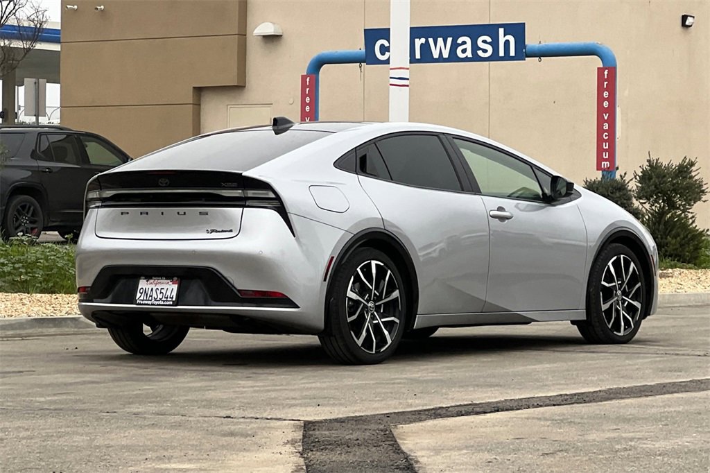 Certified 2024 Toyota Prius Prime XSE image 5