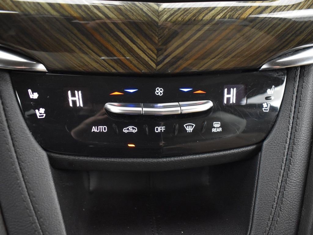 Used 2022 Cadillac XT6 Sport w/ Platinum Package image 18