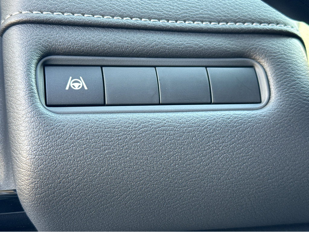 New 2026 Nissan Armada SV image 12