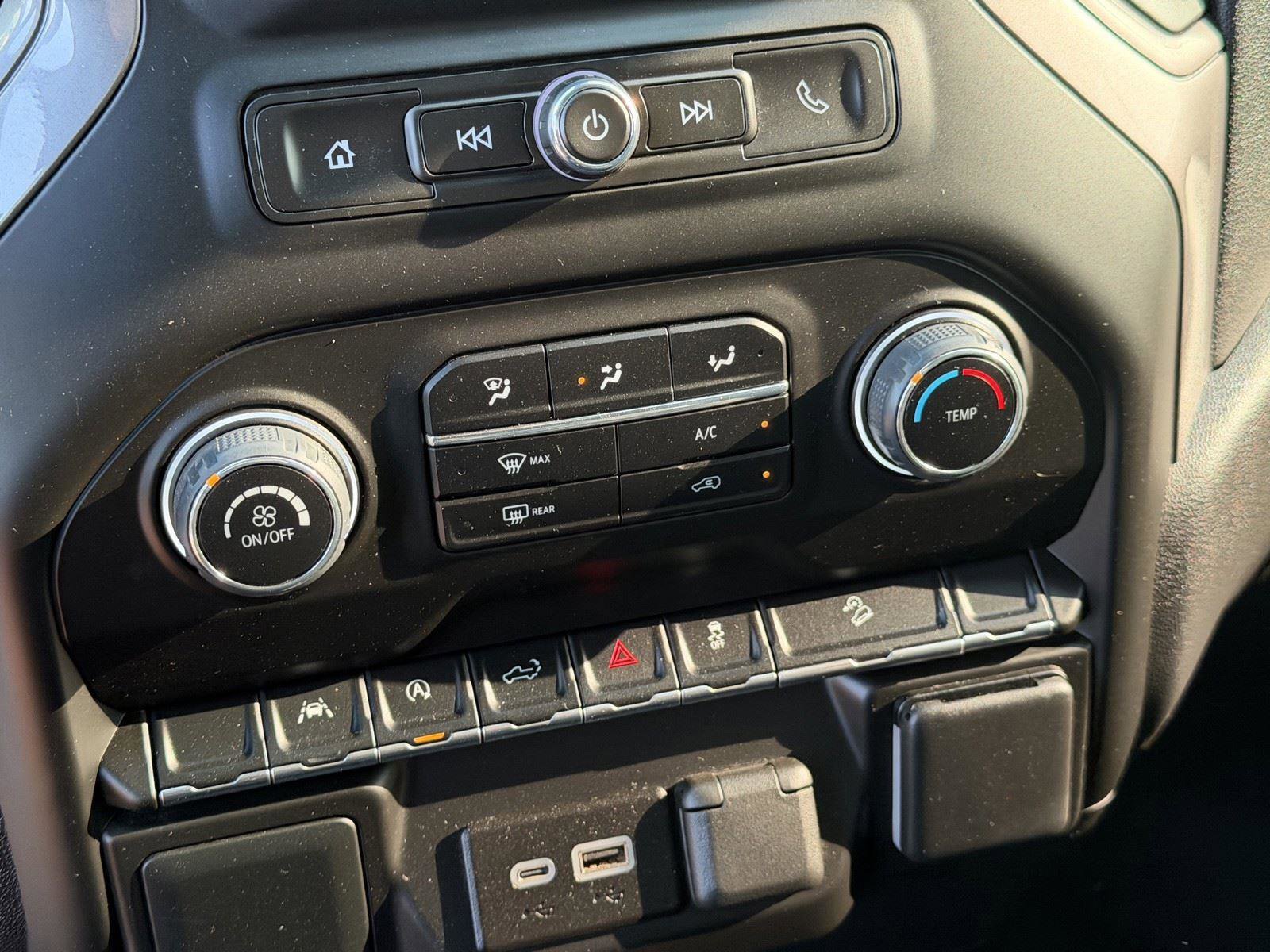 Used 2024 Chevrolet Silverado 1500 Custom Trail Boss w/ LPO, Dark Essentials Package image 9