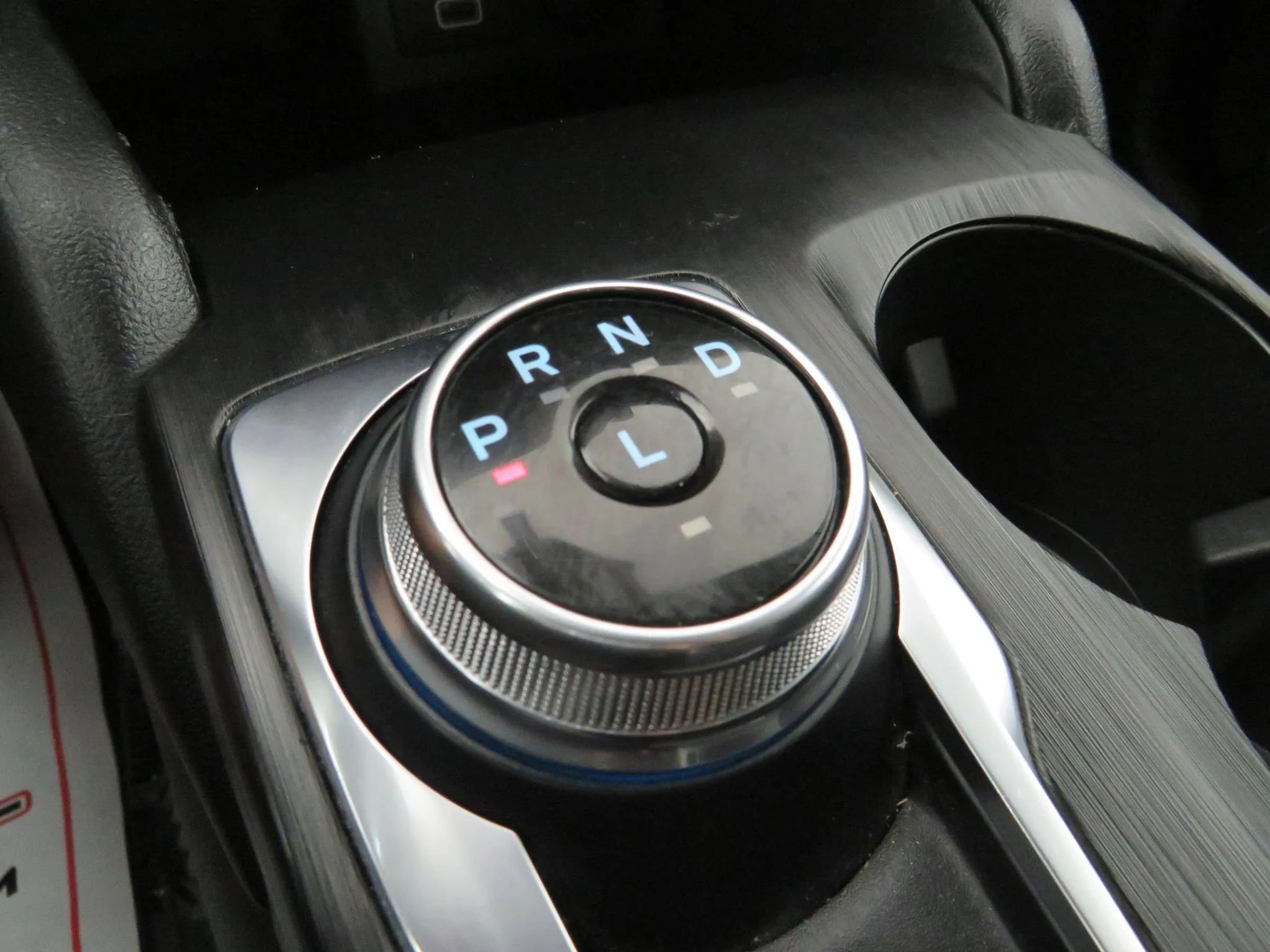 Used 2024 Ford Escape ST-Line image 23