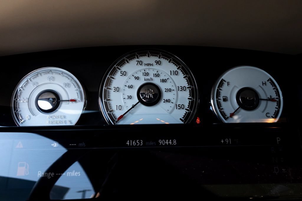 Used 2019 Rolls-Royce Wraith RWD image 24