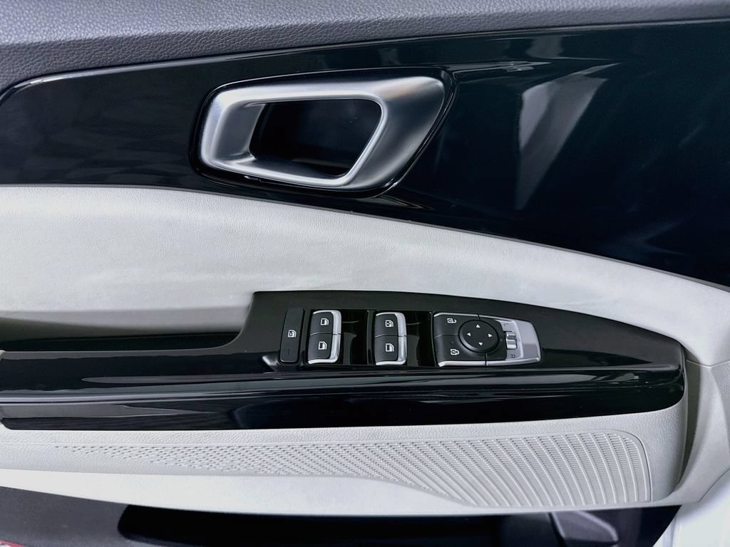 Certified 2024 Kia Carnival EX FWD image 24