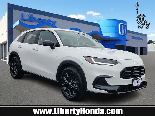 Used 2025 Honda HR-V Sport image 1