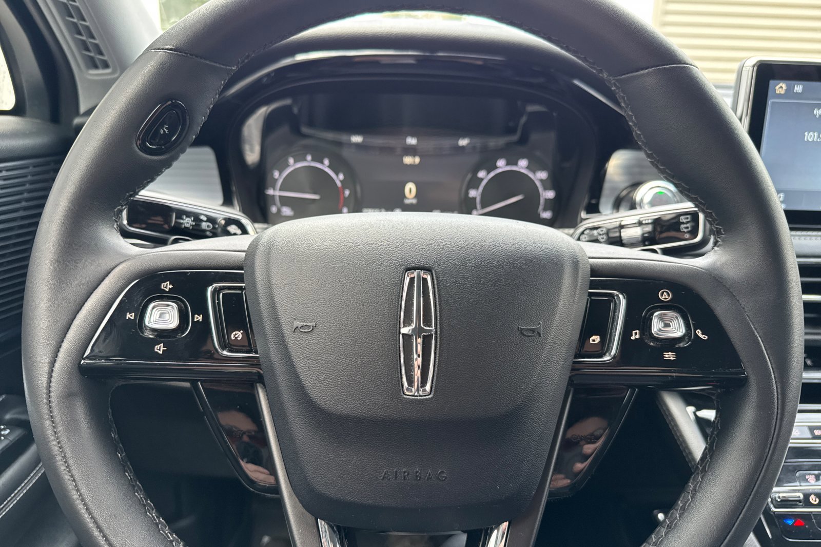 Certified 2022 Lincoln Corsair FWD image 23