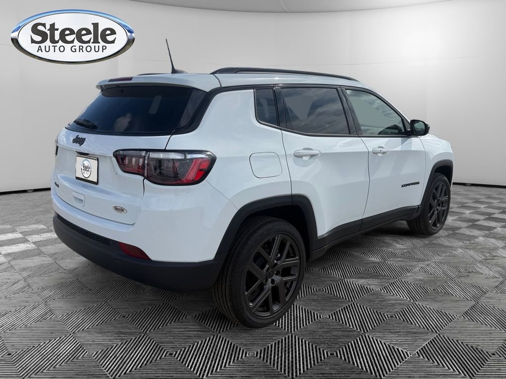 New 2026 Jeep Compass Latitude image 5