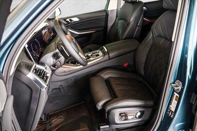 New 2027 BMW X7 xDrive40i AWD/4WD image 12