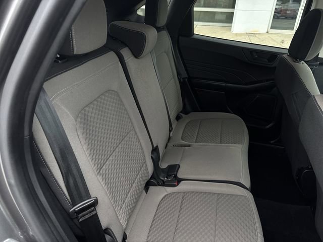 Used 2022 Ford Escape SE w/ Cold Weather Package image 26