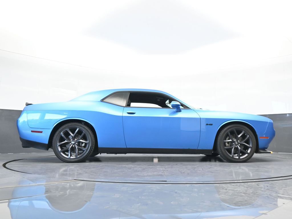 Used 2023 Dodge Challenger R/T w/ Plus Package image 53