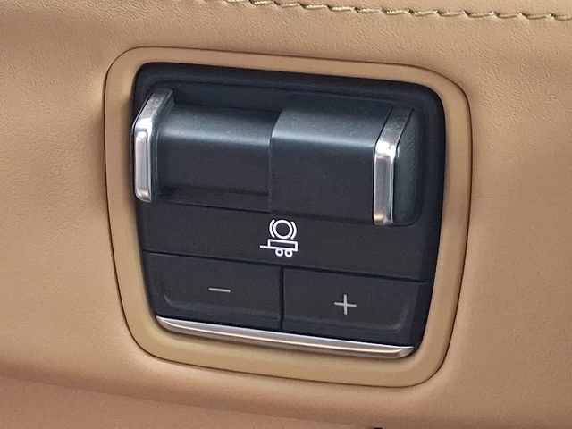 Certified 2026 Cadillac Escalade IQL Sport 2 w/ LPO, Premium Carpet Package AWD/4WD image 25