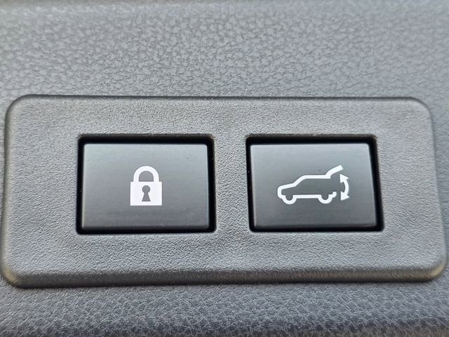 Certified 2024 Subaru Ascent Premium w/ Convenience Package image 11