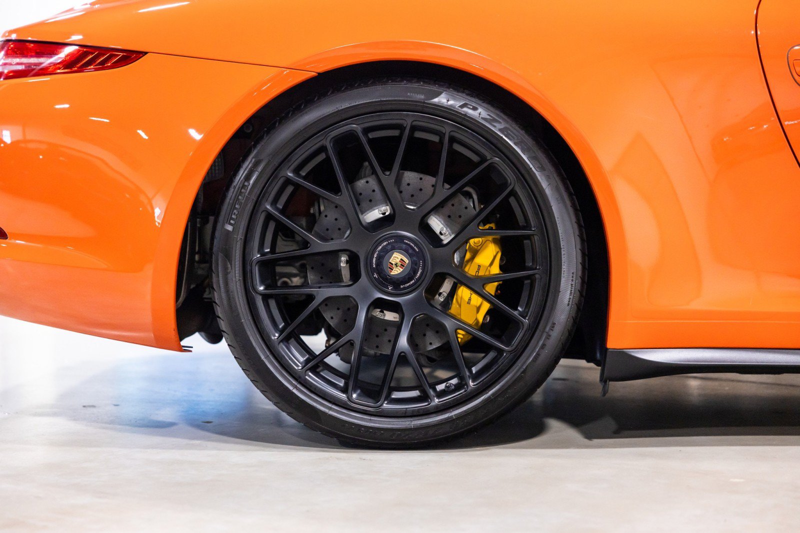 Used 2016 Porsche 911 GT3 RS image 24