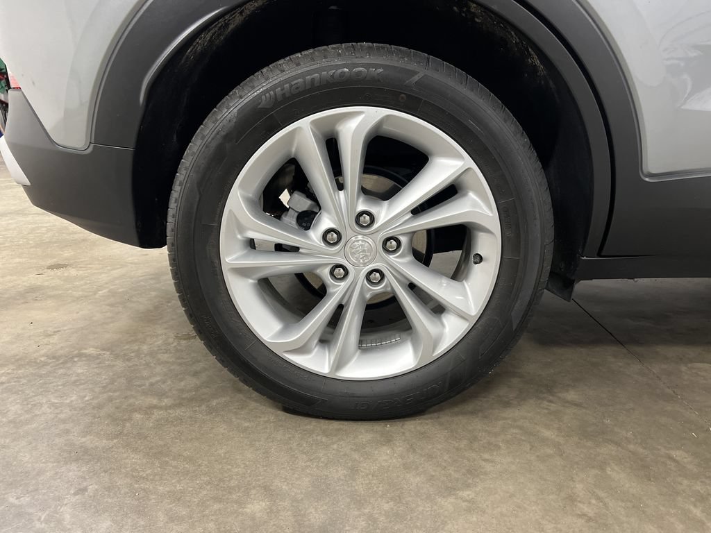 Certified 2023 Buick Encore GX Preferred w/ Cold Weather Comfort Package AWD/4WD image 10