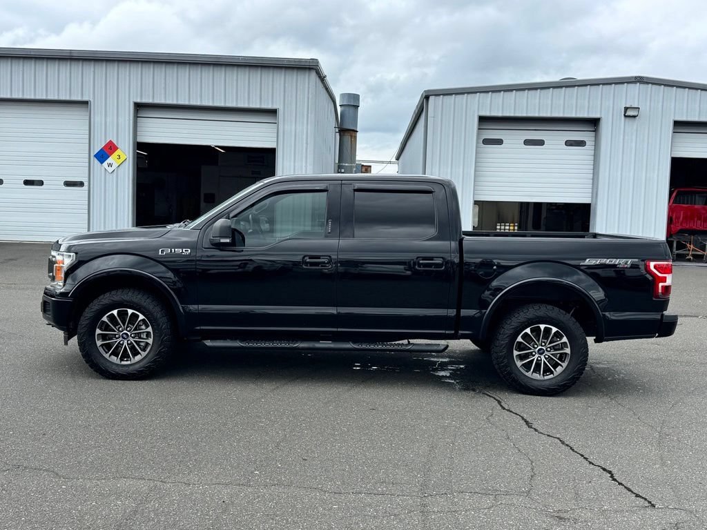 Used 2018 Ford F150 XLT w/ Equipment Group 302A Luxury AWD/4WD image 3