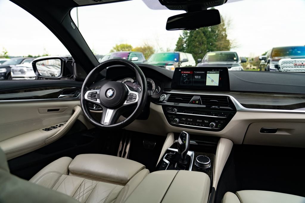 Used 2017 BMW 540i w/ M Sport Package image 21