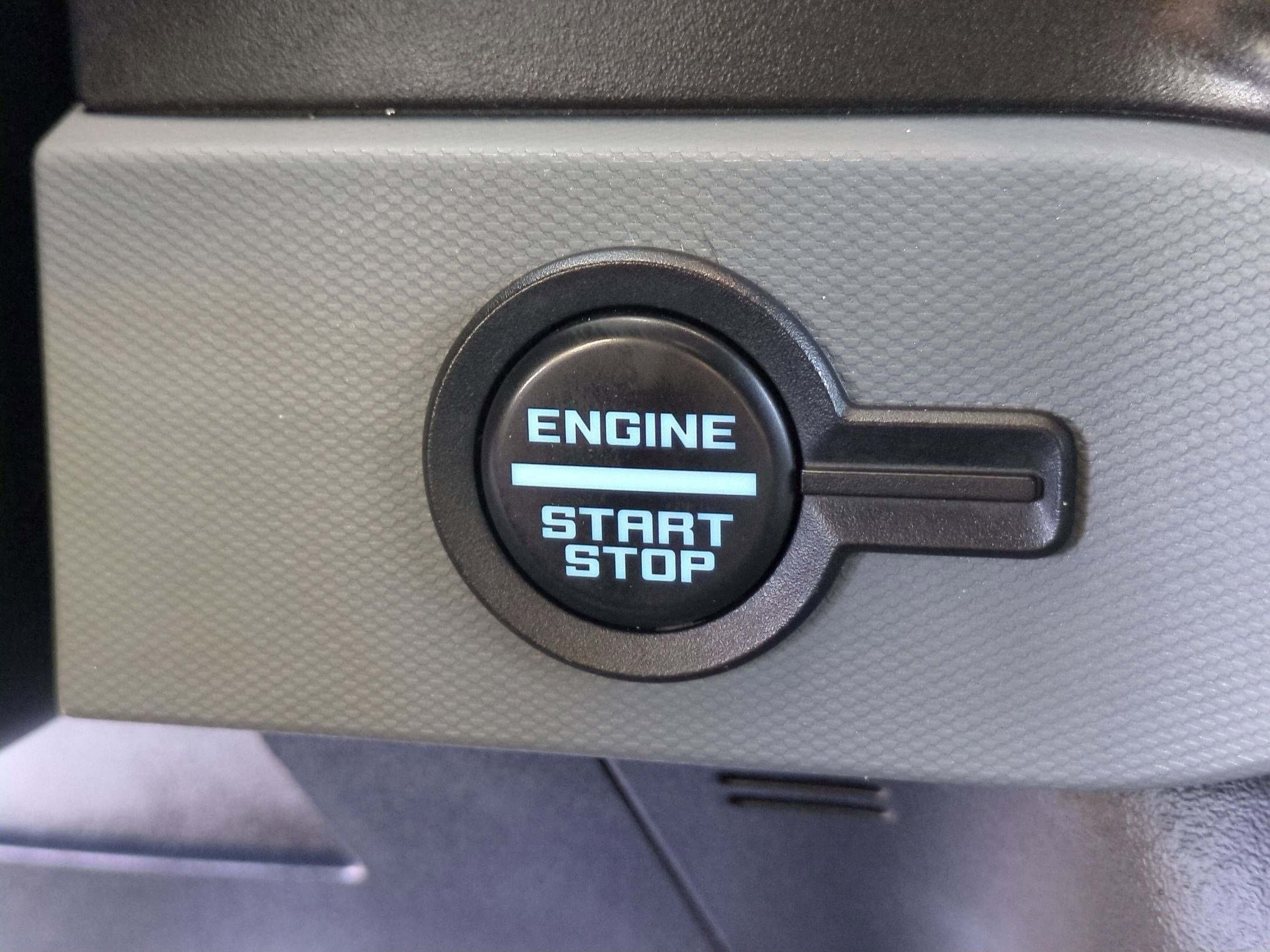 Used 2022 Ford Bronco Black Diamond image 18