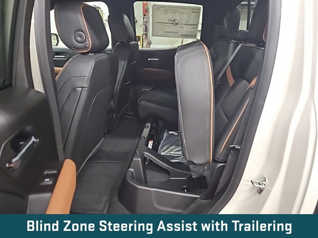 New 2026 GMC Canyon AT4 AWD/4WD image 30