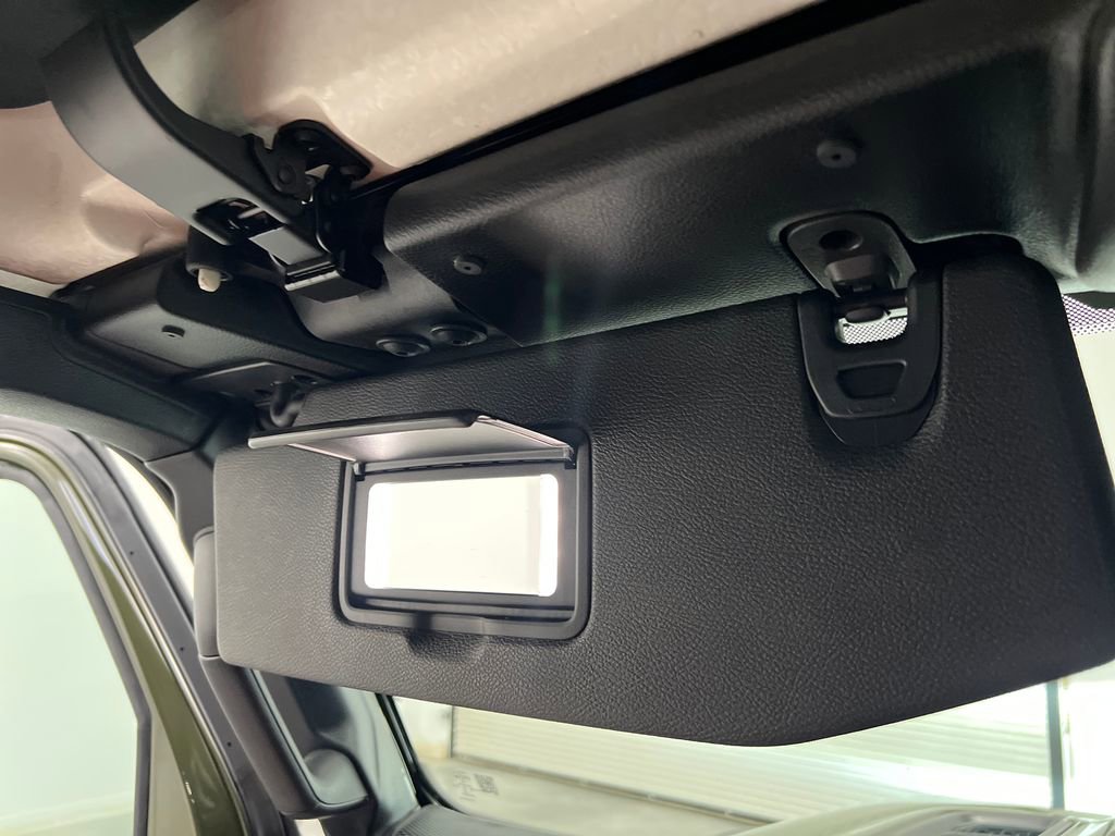 Used 2024 Jeep Wrangler Unlimited Rubicon w/ XTREMEE 35" Tire Package AWD/4WD image 58