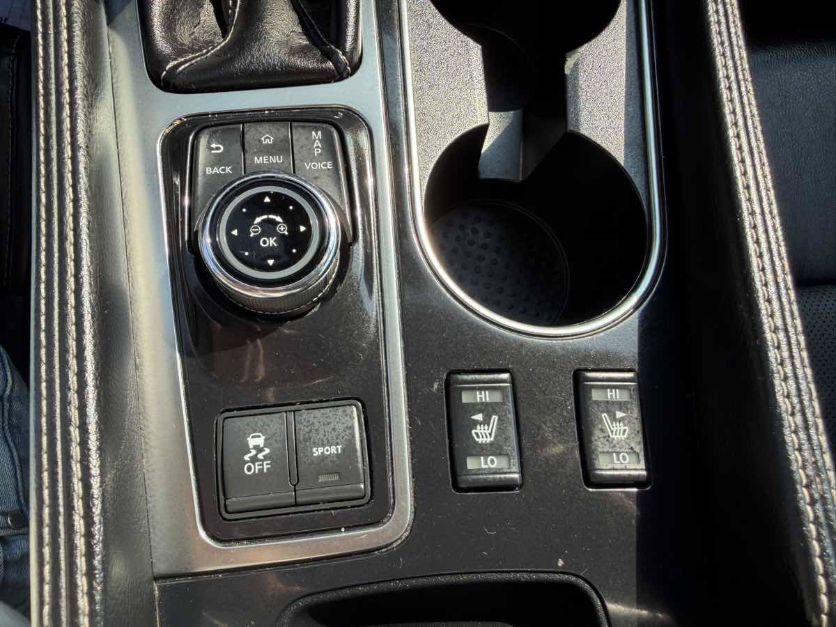 Used 2022 Nissan Maxima SL FWD image 38