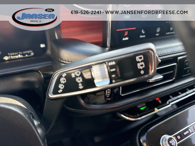 Used 2022 Lincoln Nautilus Reserve image 17