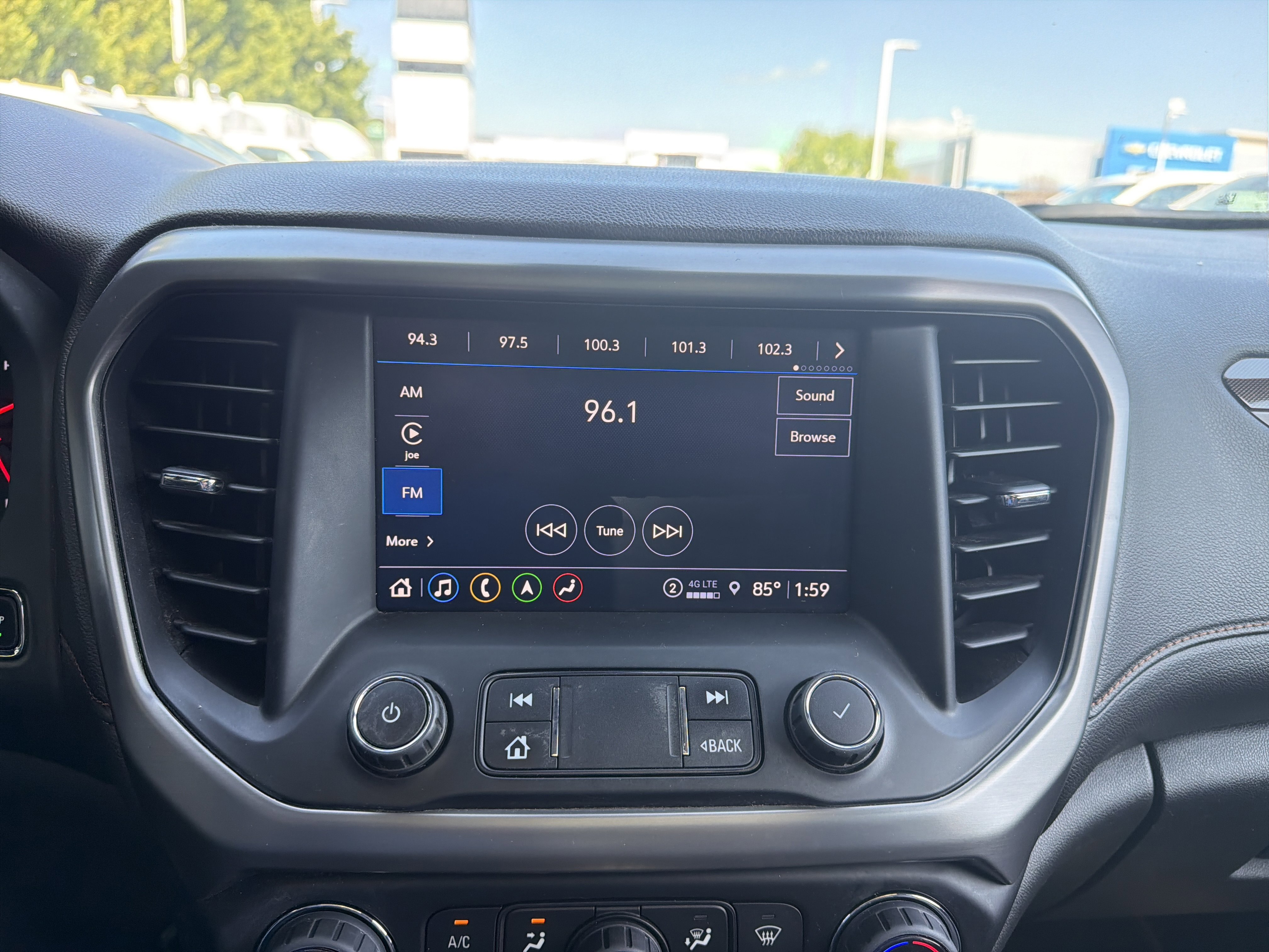 Used 2023 GMC Acadia AT4 w/ Technology Package AWD/4WD image 23