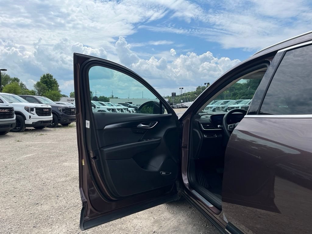 Used 2024 Buick Envision Preferred AWD/4WD image 14