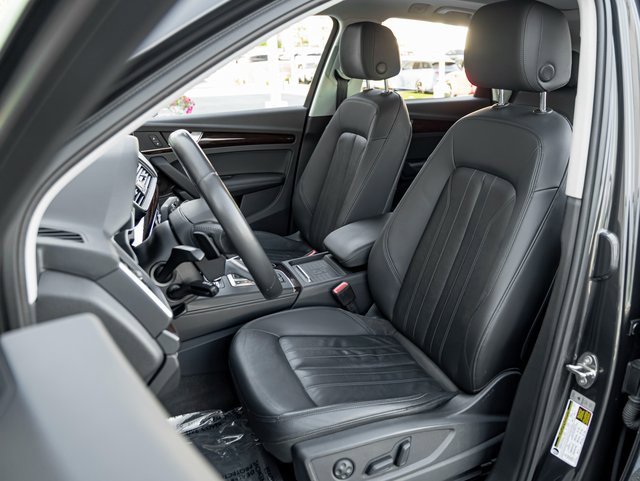 Used 2019 Audi Q5 2.0T Premium Plus w/ Premium Plus Package image 12