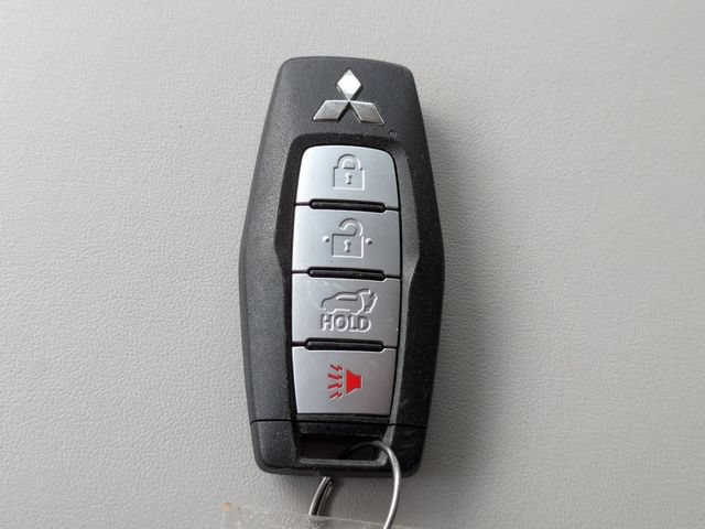 Used 2025 Mitsubishi Outlander SEL FWD image 35