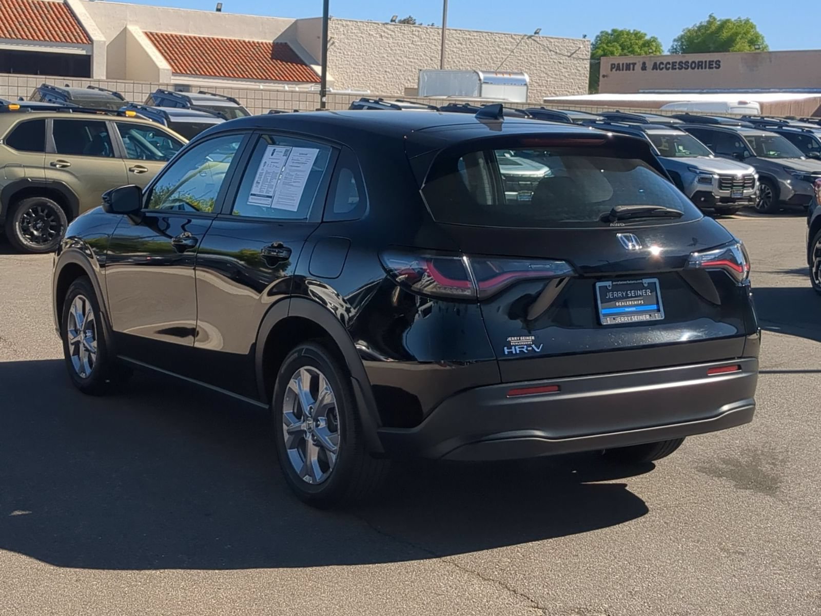 Used 2024 Honda HR-V LX image 3