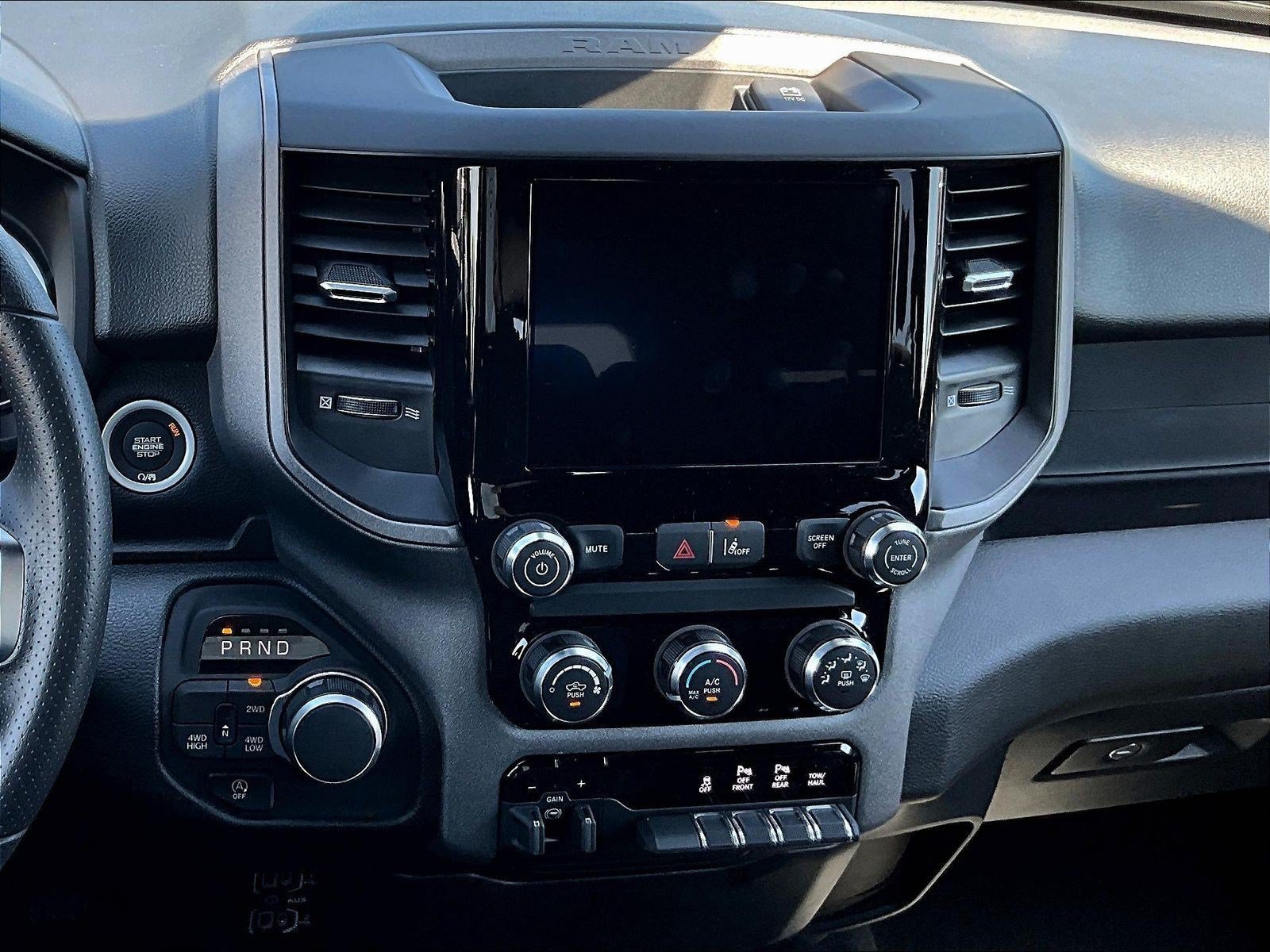 New 2026 RAM 1500 Express AWD/4WD image 7