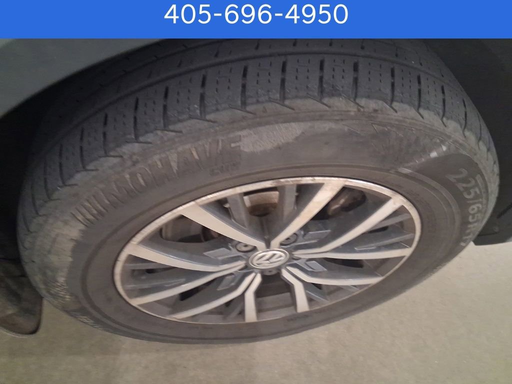 Used 2020 Volkswagen Tiguan SE image 27