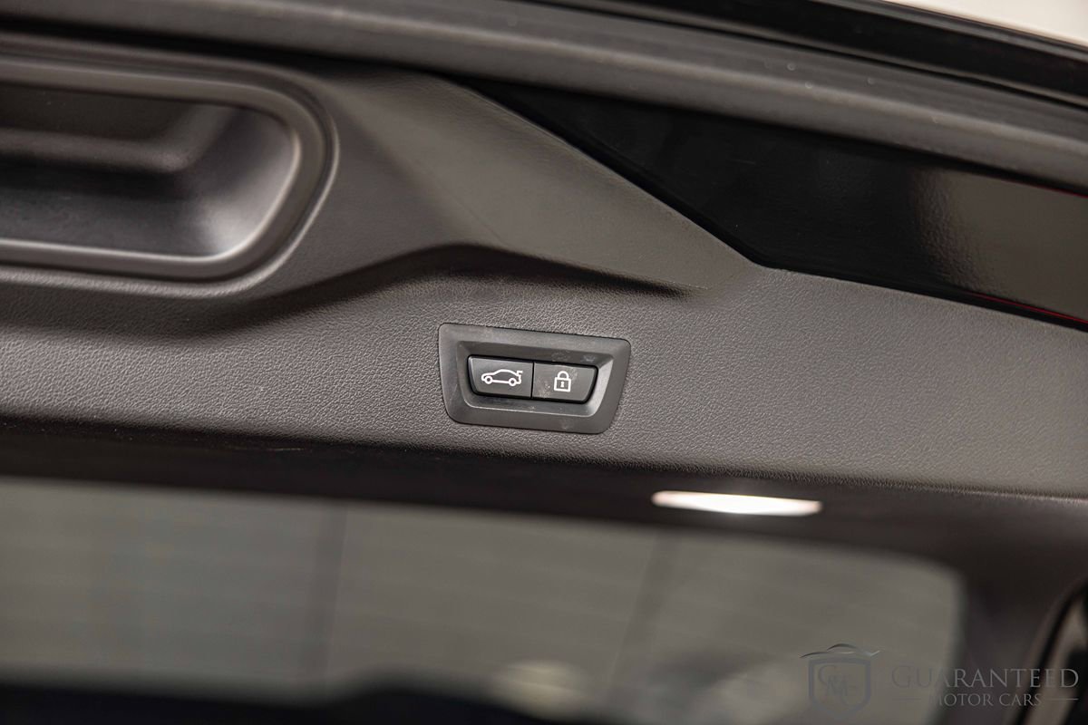 Used 2021 BMW X5 M w/ Competition Package image 17