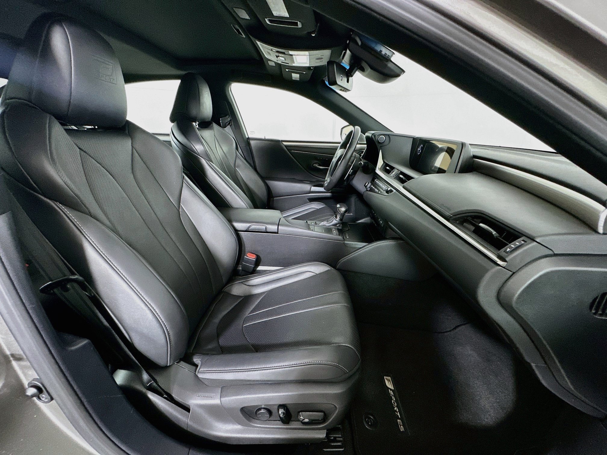 Used 2020 Lexus ES 350 F Sport w/ Accessory Package 2 FWD image 29