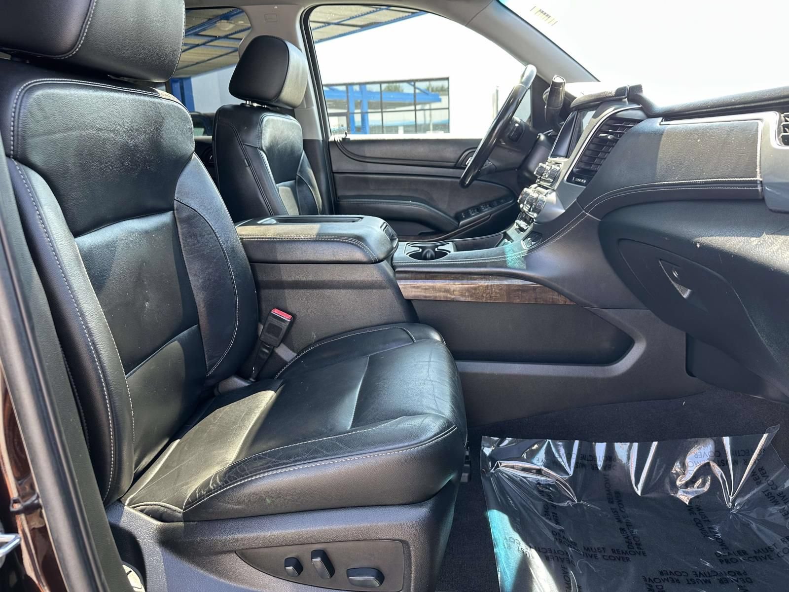 Certified 2020 Chevrolet Tahoe LT w/ Luxury Package AWD/4WD image 29