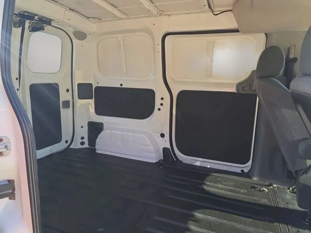 Used 2015 Chevrolet City Express LT w/ Appearance Package FWD image 31