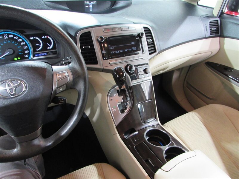 Used 2011 Toyota Venza AWD w/ Convenience Pkg image 19