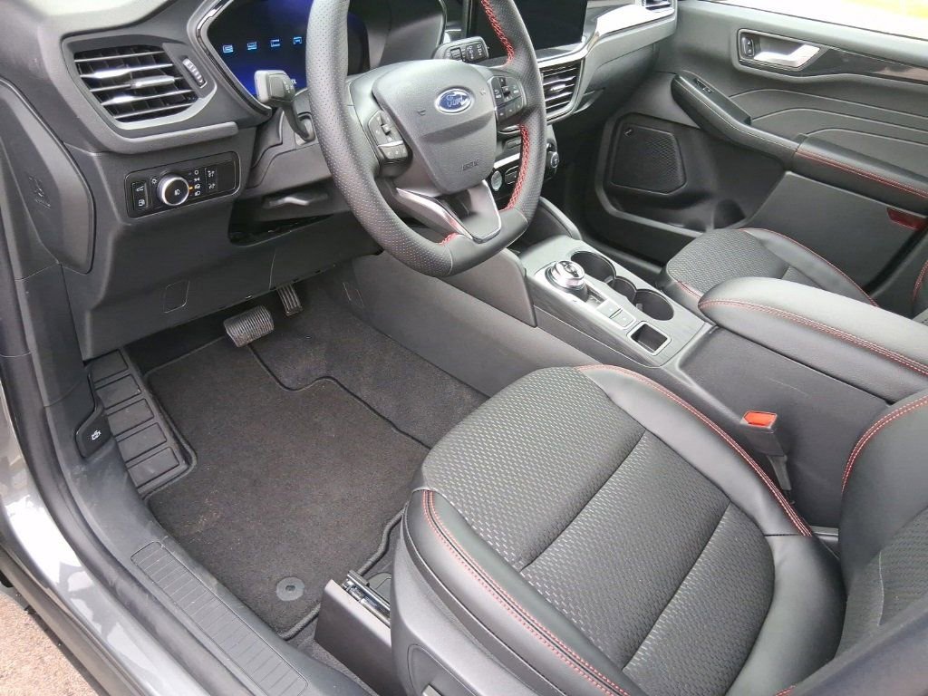 New 2026 Ford Escape ST-Line Select w/ Tech Pack #2 AWD/4WD image 14