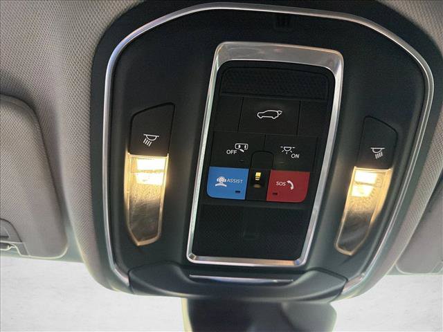 Used 2022 Jeep Grand Cherokee Limited RWD image 18